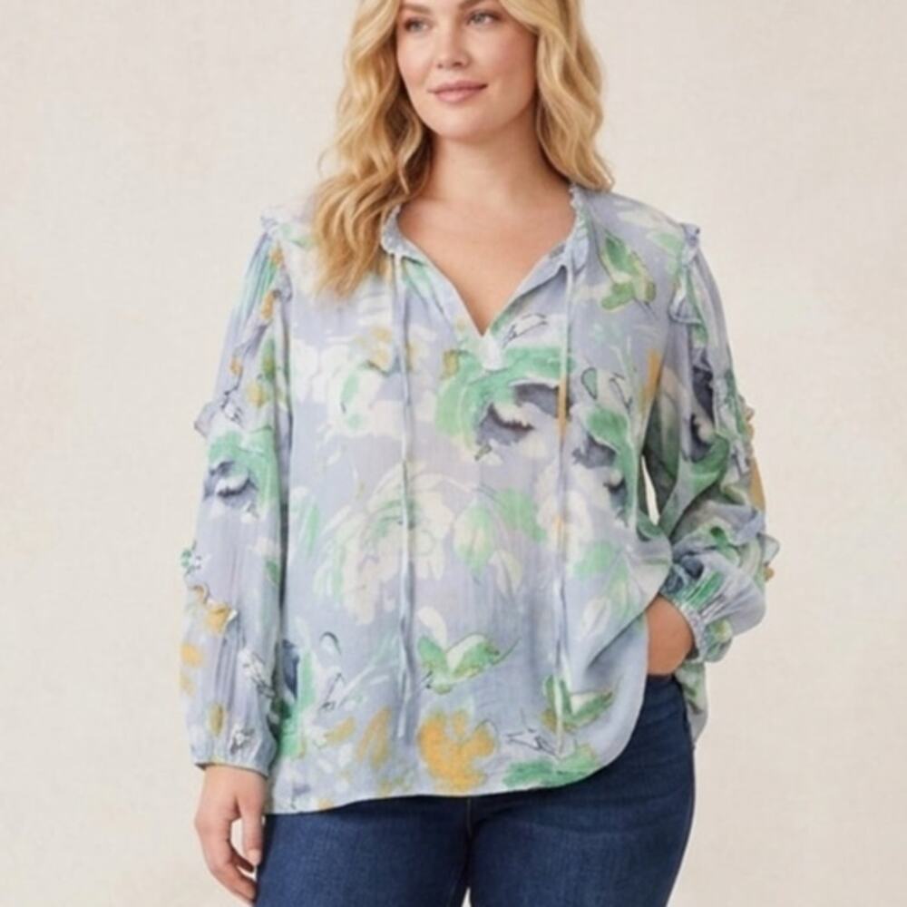 Zac & Rachel Woman Ruffled Top Womens Size 3X Light Blue Floral Feminine Blouse